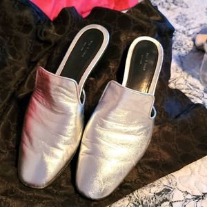 Authentic RAG AND BONE SHOES. BEAUTIFUL AND IN GREAT CONDITION.